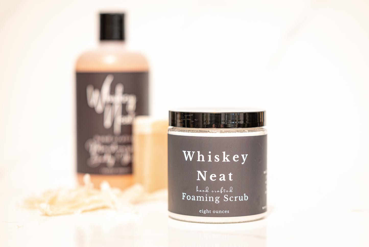 Whiskey Neat Foaming Scrub